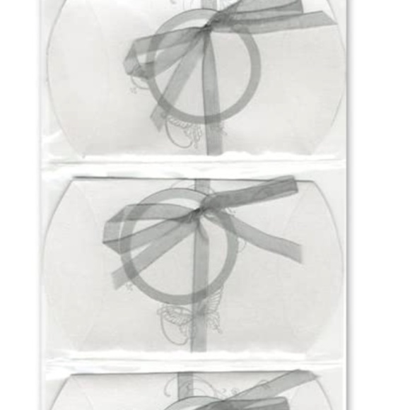 3 pcs Pillow Boxes with Tags Ribbons Butterfly Design - Picture 2 of 2